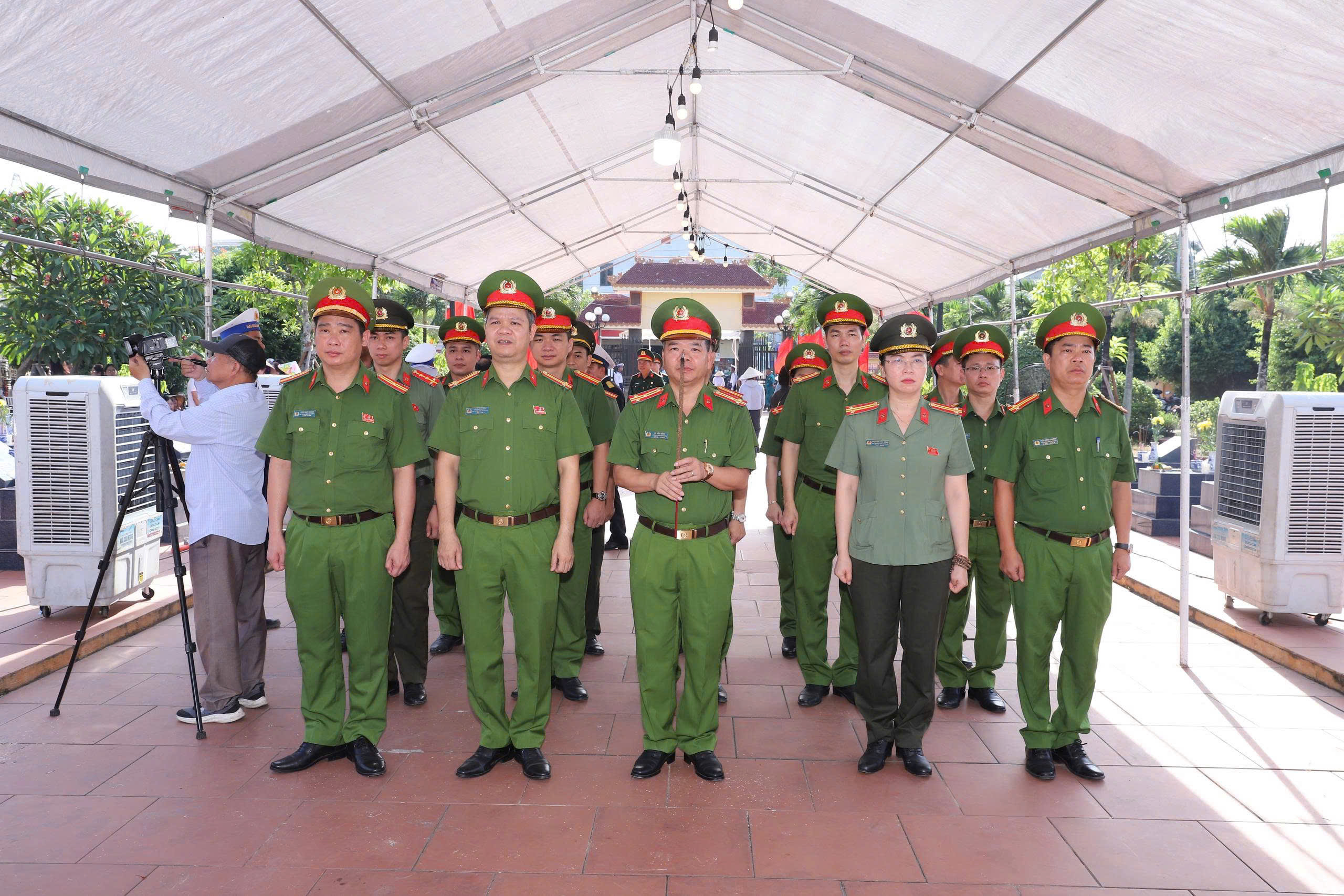 Công an phường Hồng An: Tổ chức các hoạt động “Uống nước nhớ nguồn”, “Đền ơn đáp nghĩa”